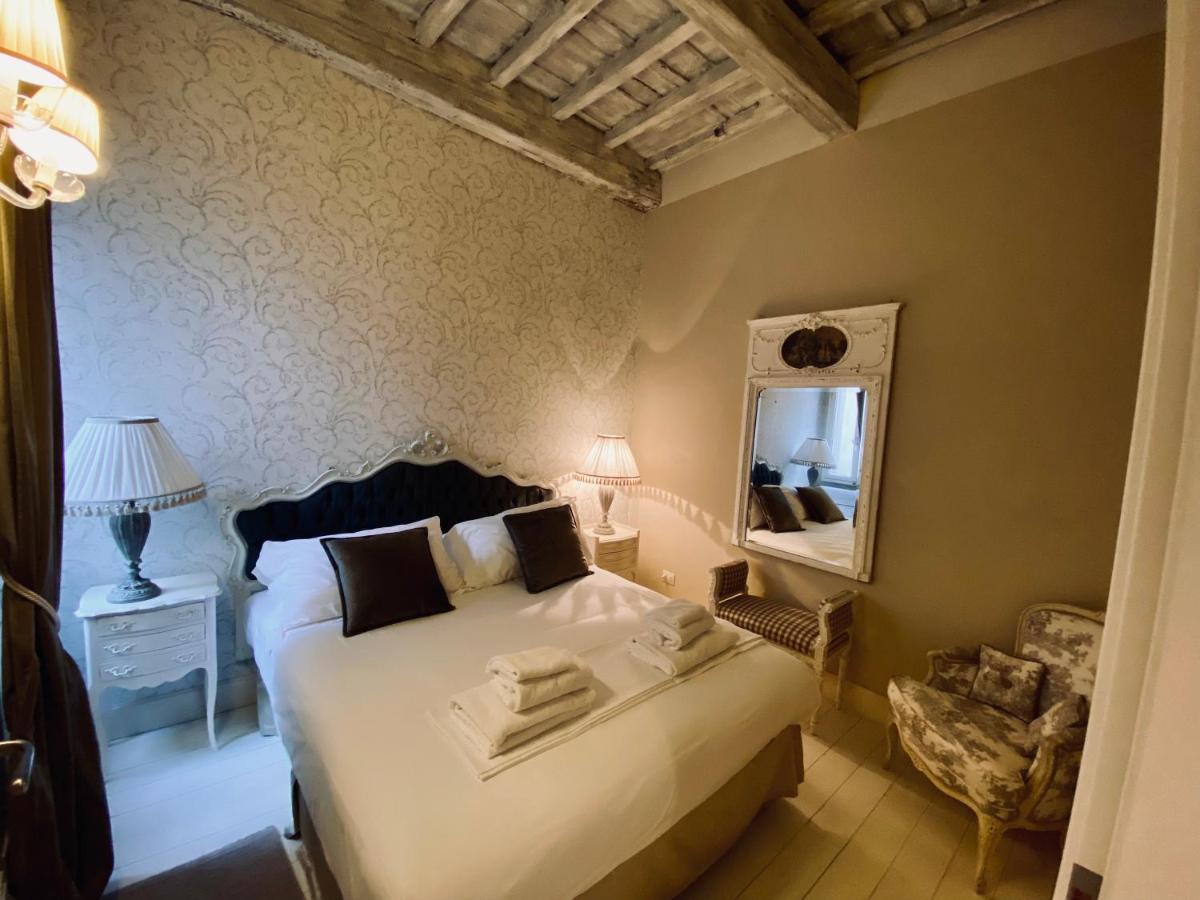 White Florence Suite Exteriör bild