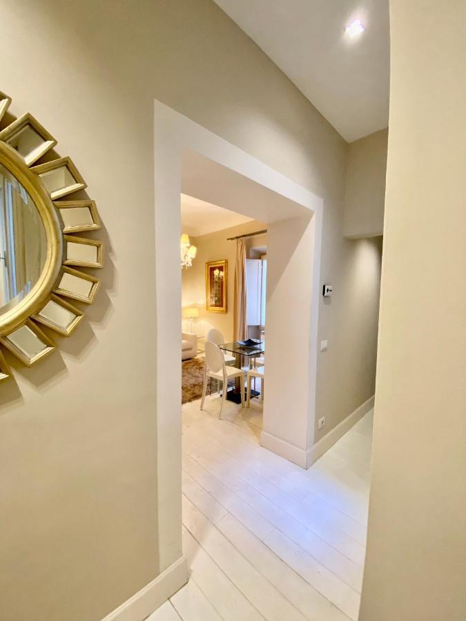 White Florence Suite Exteriör bild